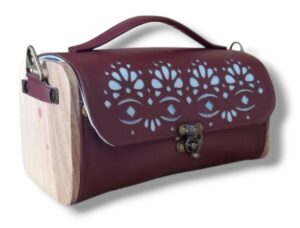 Kube 11 bordeaux dentelle Sac à main bois et raisin n°209